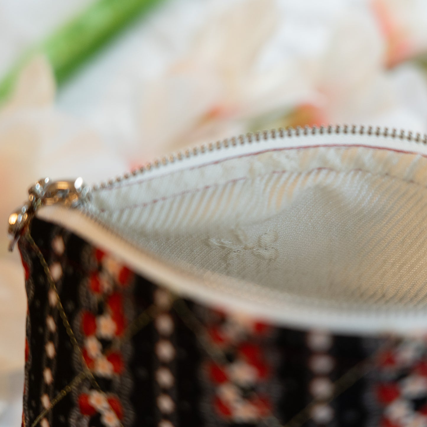 Dark Strawberry Dessert Makeup Bag